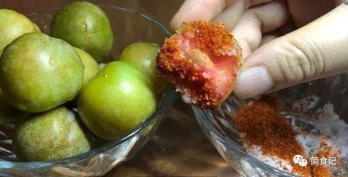 黑妹吃酸瓜,酸爽滋味尽在其中